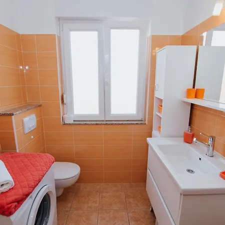 Apartment Bugenvila